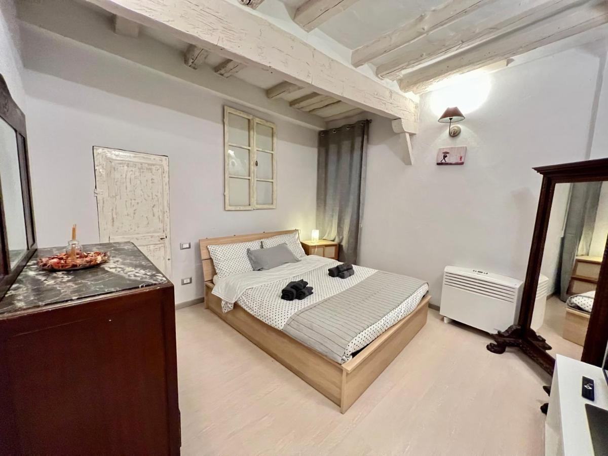 شقة Sweet House Near Piazza Della Signoria فلورنس المظهر الخارجي الصورة