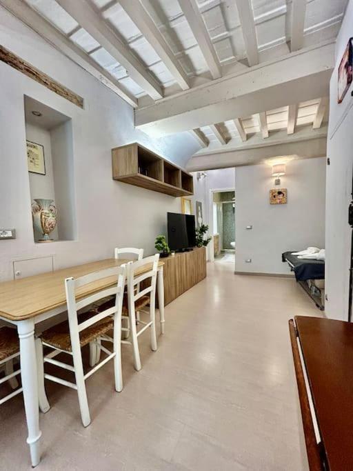 شقة Sweet House Near Piazza Della Signoria فلورنس المظهر الخارجي الصورة