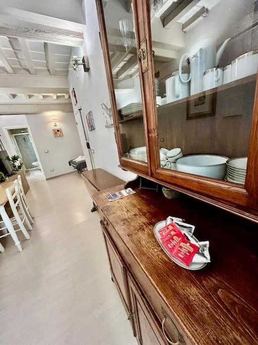 شقة Sweet House Near Piazza Della Signoria فلورنس المظهر الخارجي الصورة